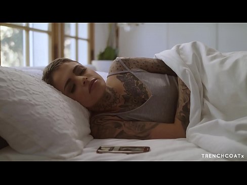 Leigh Raven เย็ดเชื่อมความสัมพันธ์ ทำเอาเธอกับหนุ่มผิวสี เข้ากันได้แบบทั้งลำ